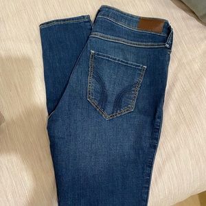 BRAND NEW HOLLISTER high rise skinny jeans
